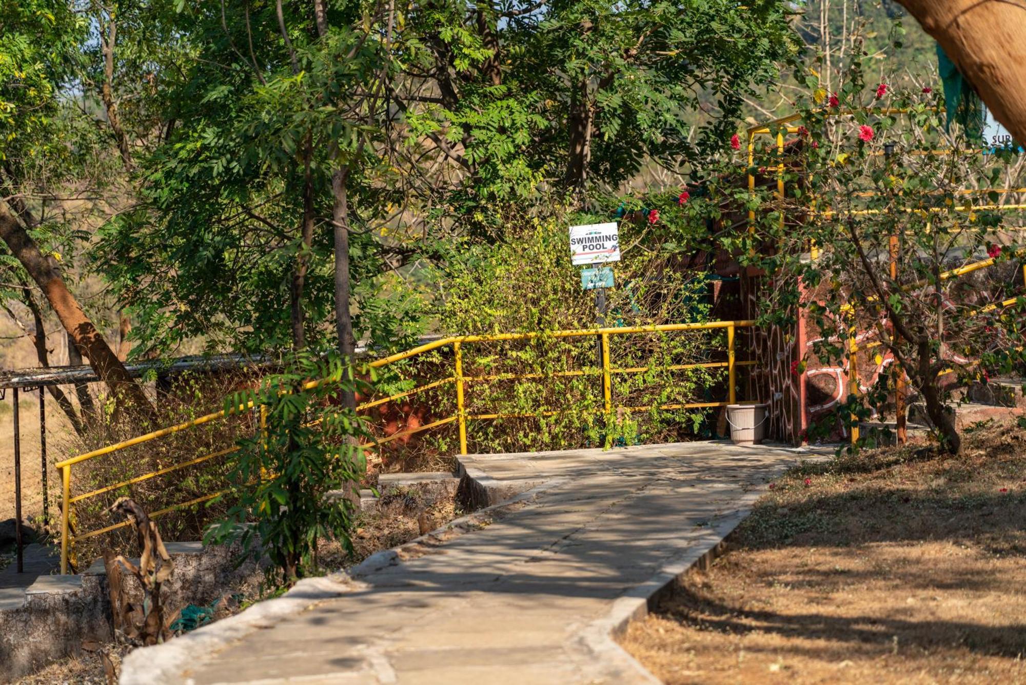 Wild Camp- The Nature Resort Khodala Exterior foto